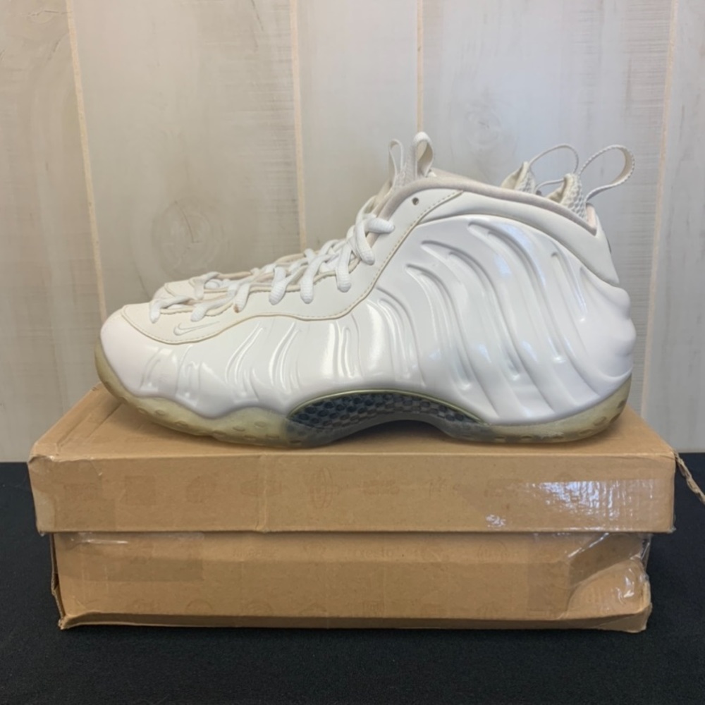 Nike Foamposite One White Out